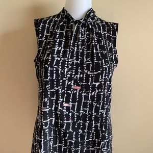 NWOTCalvin Klein Black/White Shell w/Tie Collar XS